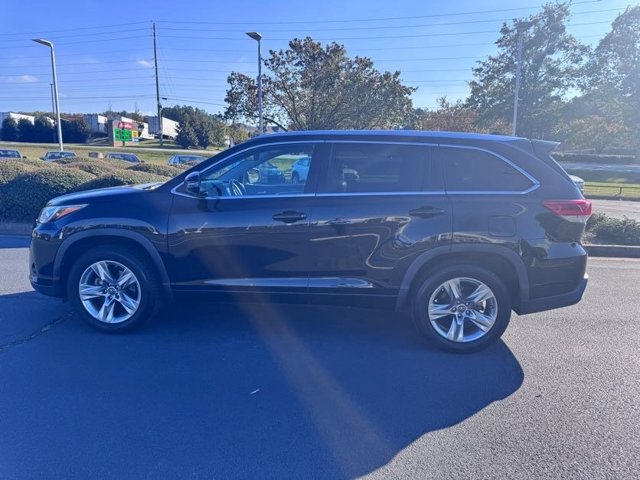 Used 2017 Toyota Highlander Limited FWD image 8