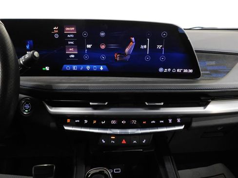 Used 2024 Cadillac XT4 Sport w/ LPO, Floor Liner Package AWD/4WD image 46