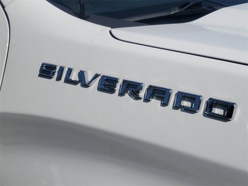 Used 2022 Chevrolet Silverado 1500 LT image 6