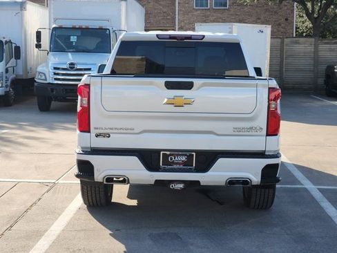 Used 2024 Chevrolet Silverado 1500 High Country image 14
