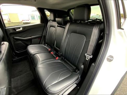 New 2025 Ford Escape SE w/ PHEV Premium Package image 10