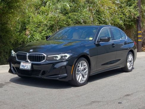 Used 2025 BMW 330i Sedan w/ Convenience Package image 26