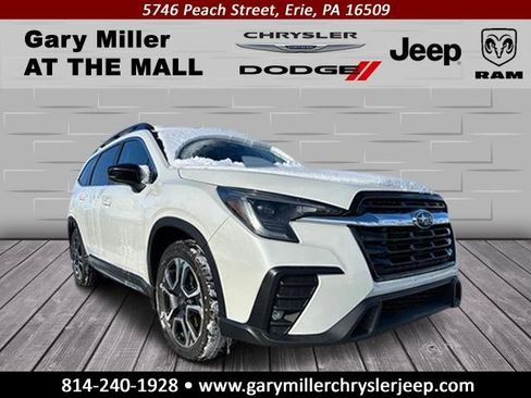 Used 2024 Subaru Ascent Limited image 1