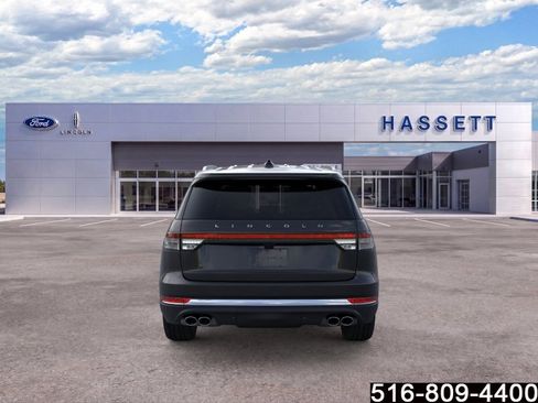 Used 2026 Lincoln Aviator AWD image 6