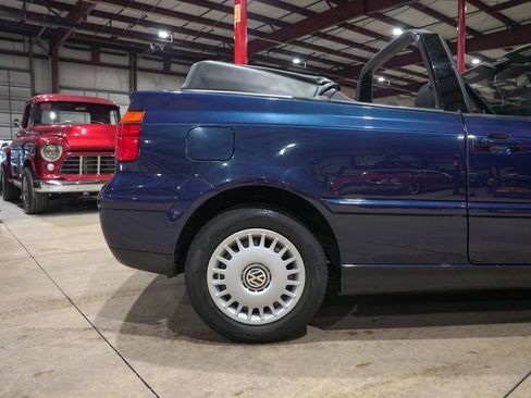 Used 2001 Volkswagen Cabrio GLS image 9