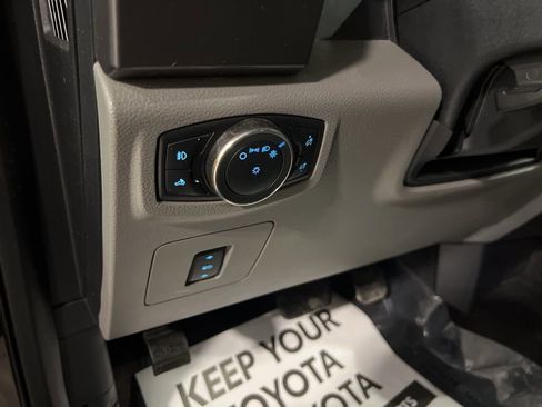 Used 2016 Ford F150 XLT w/ Equipment Group 302A Luxury image 12