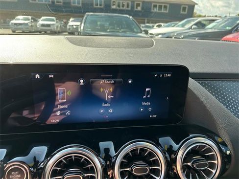 Used 2024 Mercedes-Benz GLA 250 4MATIC image 17