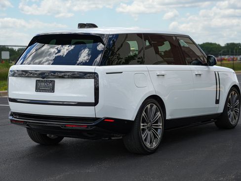 Used 2024 Land Rover Range Rover Long Wheelbase SE AWD/4WD image 6