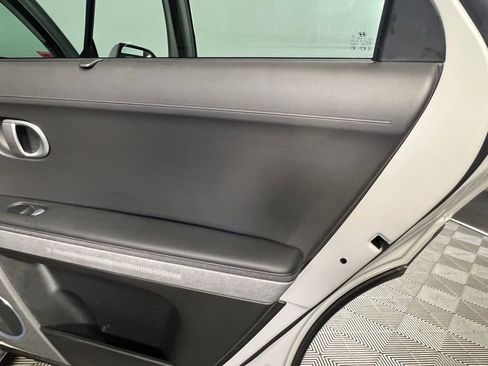 Used 2023 Hyundai Ioniq 5 Limited image 32