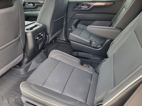 New 2026 GMC Yukon Elevation w/ Elevation Premium Package image 12