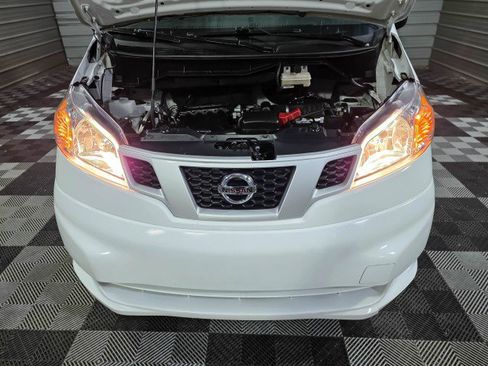 Used 2020 Nissan NV200 S image 27