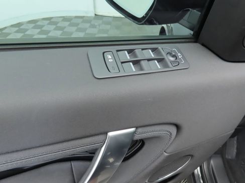 Used 2025 Land Rover Discovery Sport S image 23