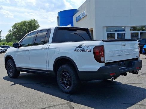 New 2025 Honda Ridgeline Sport+ image 4