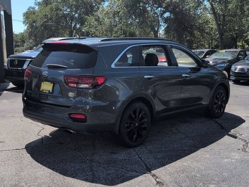 Used 2019 Kia Sorento S FWD image 5