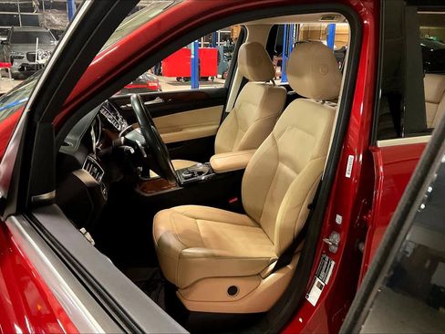 Used 2019 Mercedes-Benz GLS 450 4MATIC image 7