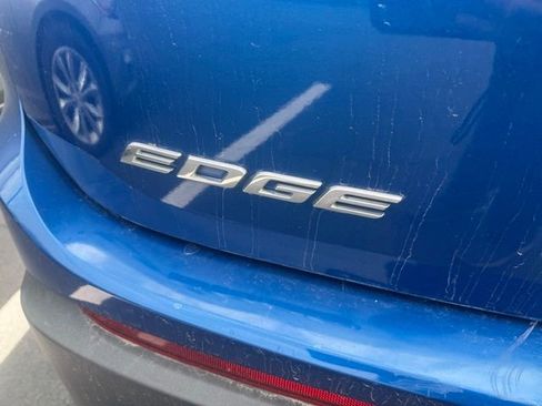 Used 2018 Ford Edge Titanium image 9