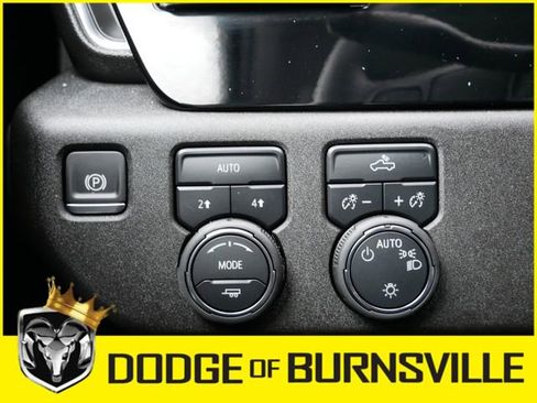 Used 2025 Chevrolet Silverado 1500 LT image 24