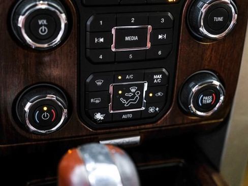 Used 2014 Ford F150 King Ranch w/ King Ranch Luxury Package AWD/4WD image 28