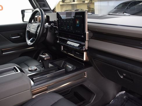 Used 2024 GMC Hummer EV 3X w/ Extreme Off-Road Package image 12