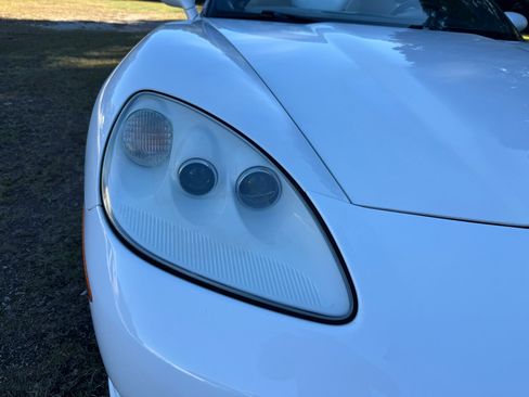 Used 2007 Chevrolet Corvette Convertible w/ Preferred Equipment Group image 17