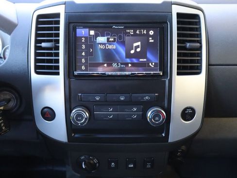 Used 2012 Nissan Xterra PRO-4X w/ Pro-4x Leather Pkg image 33