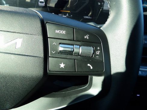 Used 2025 Kia K4 EX image 18