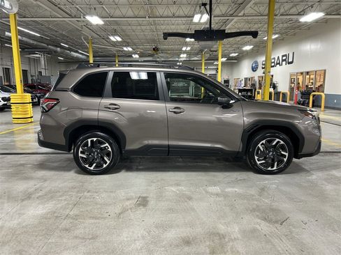 Certified 2025 Subaru Forester Premium image 9
