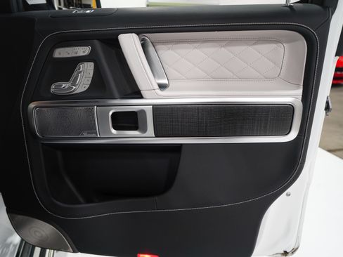 Used 2024 Mercedes-Benz G 550 image 21