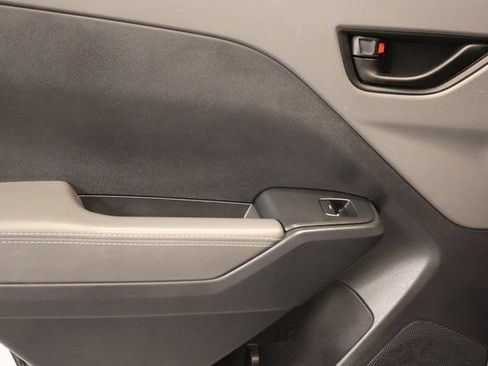 Certified 2025 Subaru Crosstrek 2.5i Premium AWD/4WD image 32
