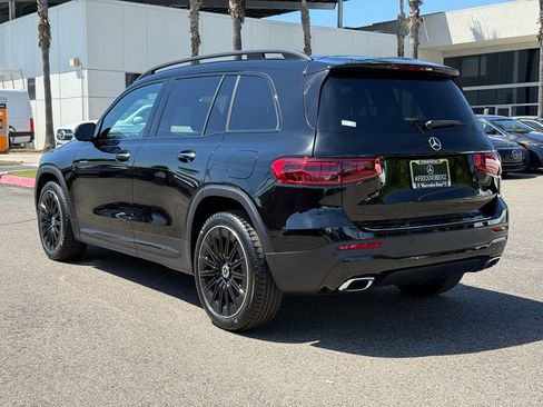 New 2026 Mercedes-Benz GLB 250 image 8