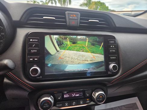 Used 2024 Nissan Versa SR FWD image 11