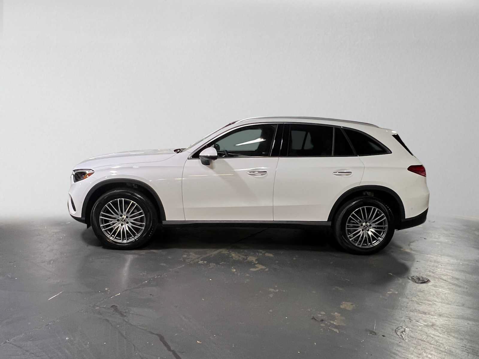 Certified 2026 Mercedes-Benz GLC 300 4MATIC image 6