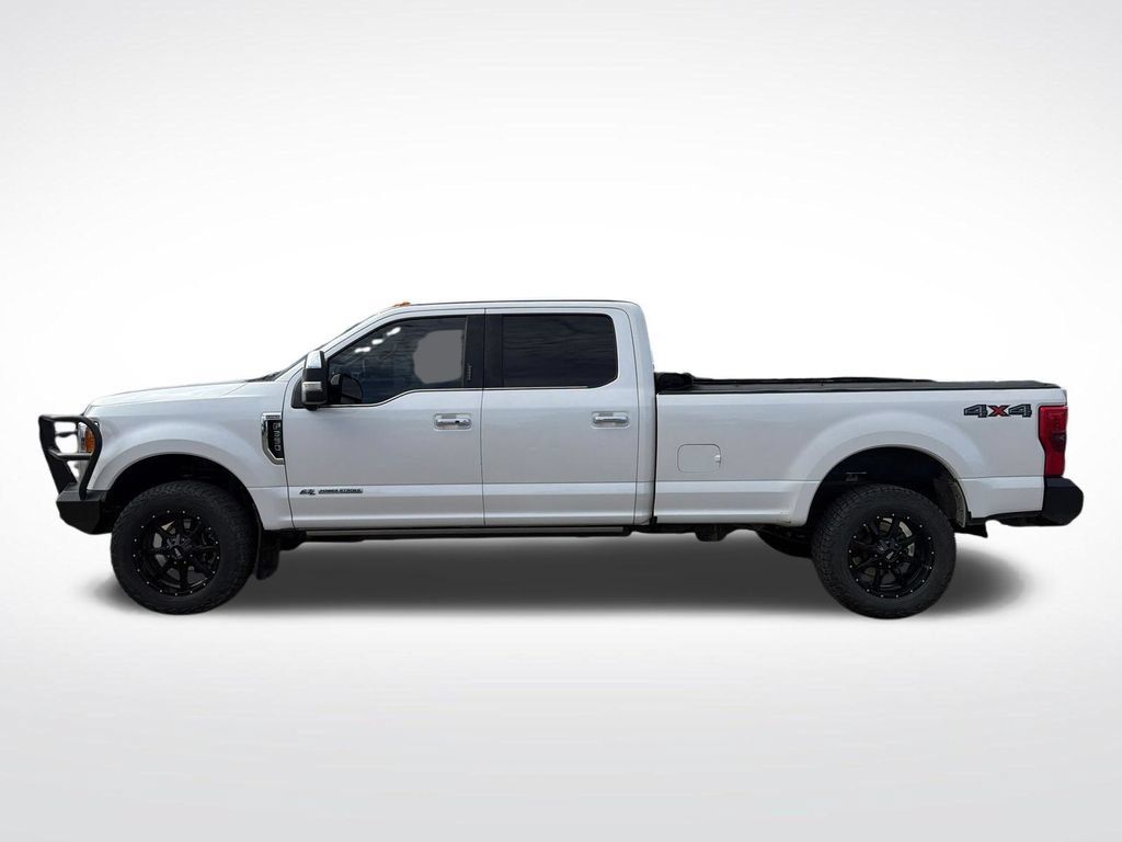 Used 2017 Ford F350 Platinum w/ Platinum Ultimate Package AWD/4WD image 2