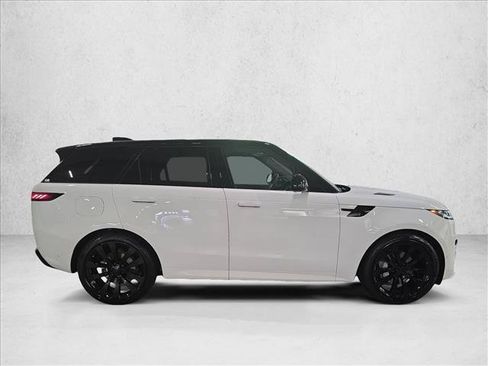 New 2026 Land Rover Range Rover Sport Dynamic SE AWD/4WD image 4
