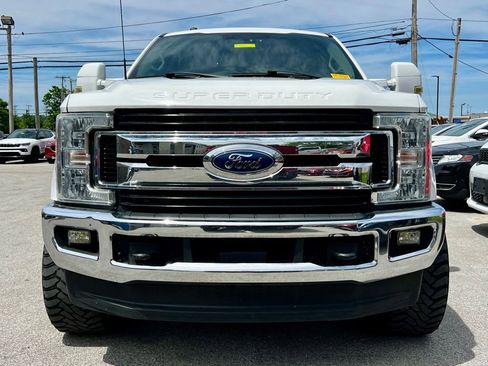 Used 2017 Ford F250 XLT w/ XLT Value Package AWD/4WD image 5