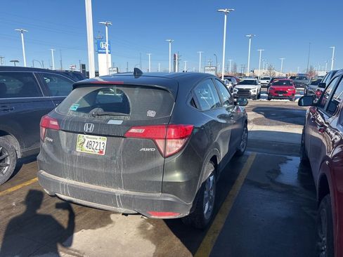 Used 2016 Honda HR-V LX image 6