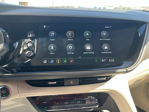 Used 2023 Buick Envision Avenir image 19