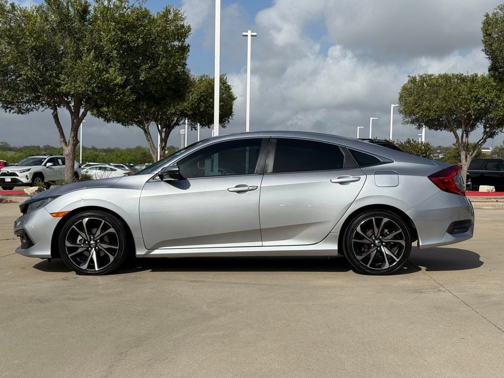 Used 2021 Honda Civic Sport image 2