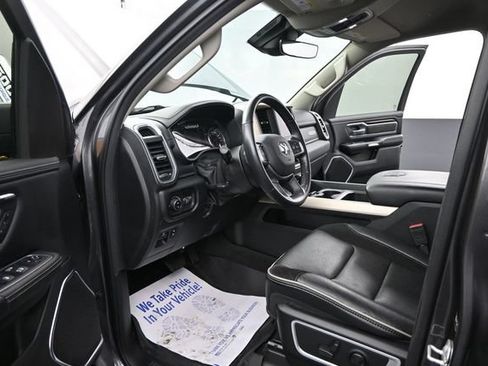 Used 2022 RAM 1500 Laramie AWD/4WD image 9