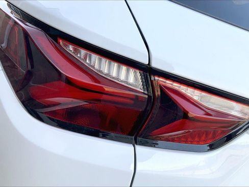 Used 2020 Chevrolet Blazer LT AWD/4WD image 27