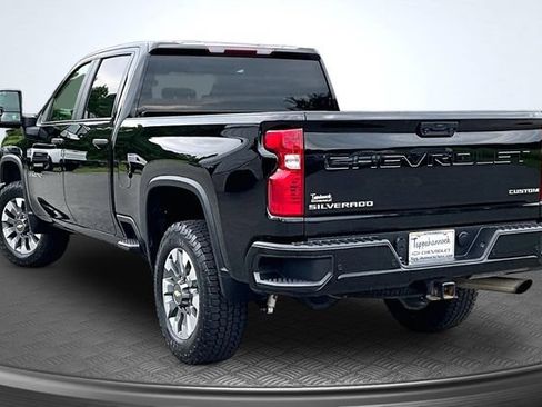 Used 2024 Chevrolet Silverado 2500 Custom w/ Custom Value Package AWD/4WD image 4