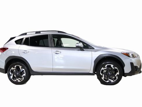 Used 2023 Subaru Crosstrek 2.5i Limited w/ Moonroof Package image 5