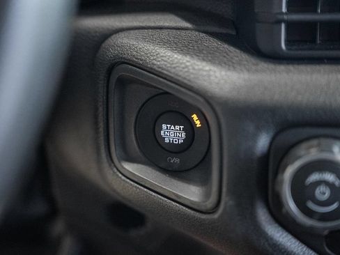Used 2024 Jeep Wrangler Unlimited Sport AWD/4WD image 21