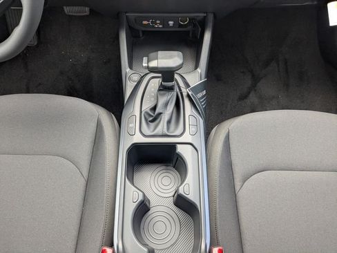 New 2026 Kia K4 FWD image 19