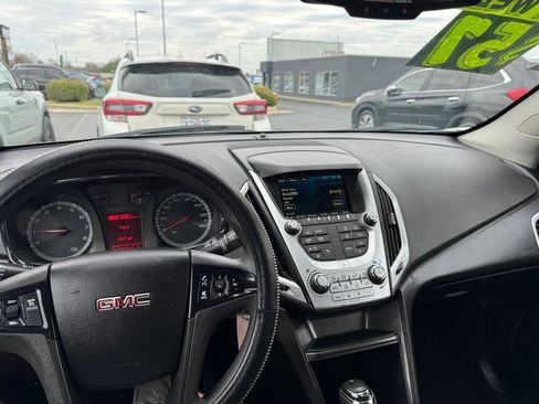 Used 2017 GMC Terrain SLE image 11