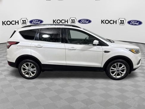 Used 2018 Ford Escape SEL image 9