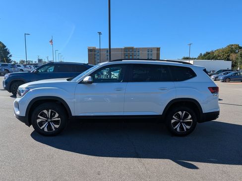 New 2026 Volkswagen Atlas SE image 6