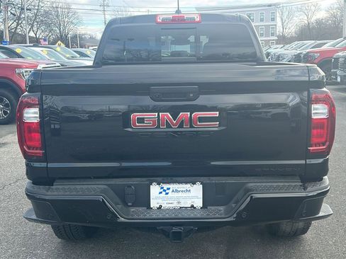 New 2025 GMC Canyon Denali w/ LPO, Denali Black Edition image 5