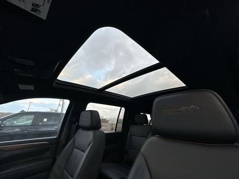 Used 2024 Chevrolet Suburban High Country w/ Max Trailering Package image 21