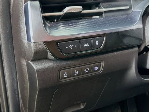 Used 2023 Kia Carnival SX Prestige image 31